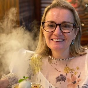 Meet your Posher, Simone